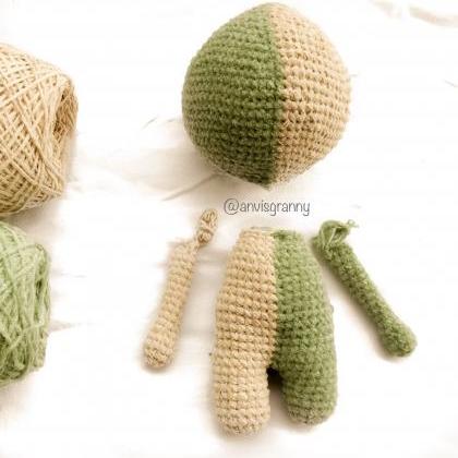 Green sprout amigurumi crochet patt..